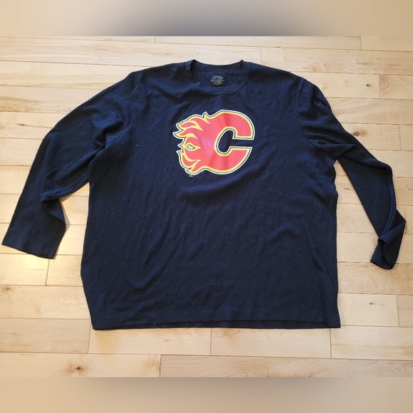 Other - Calgary Flames Men's 2XL long sleeved shirt